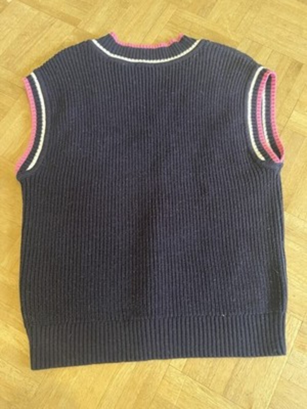 Talbots Petites SP Navy Cable-Knit V-Neck Sleeveless Sweater Vest Pink Trim - Picture 5 of 7